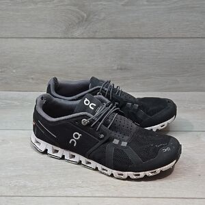 On Running Cloud Women Black& White Sneakers Atjletic Running Sz 8.5